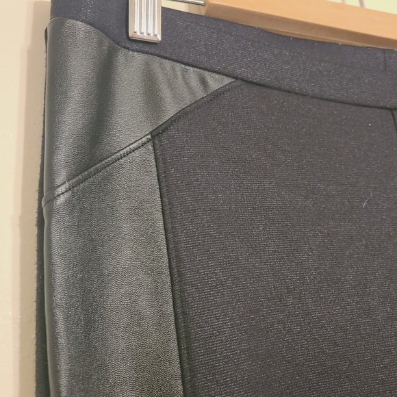 Trouve | Women's Black Faux Leather Trim Skinny Leggings/Pants (Size Large) - Picture 3 of 10